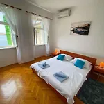 Apartment In 42071 Jadranovo