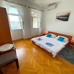 Апартаменты In 42071 *